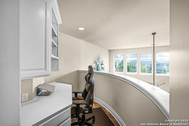 Image 21 of 41 For 2351 Oak Crossing