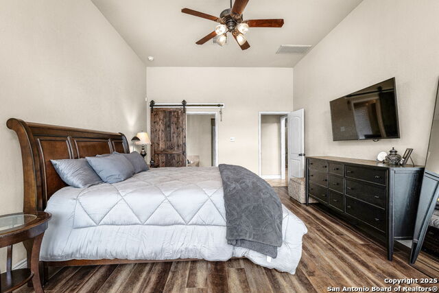 Image 23 of 41 For 2351 Oak Crossing