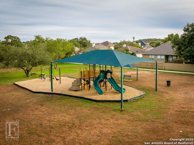 Image 37 of 41 For 2351 Oak Crossing