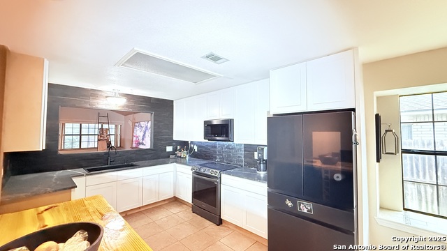 Image 10 of 26 For 2513 Newning