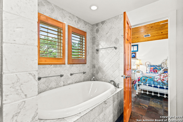 Image 16 of 41 For 8101 Ozark  