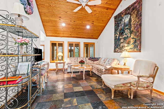 Image 3 of 41 For 8101 Ozark  