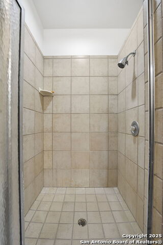 Image 29 of 49 For 3075 Rustler