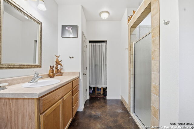 Image 30 of 49 For 3075 Rustler