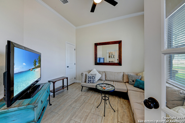 Listing photo id 22 for 1310 Hunters Court