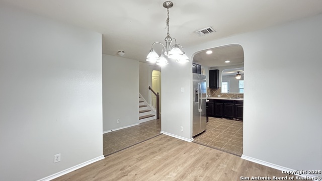 Image 2 of 37 For 11523 Peak N