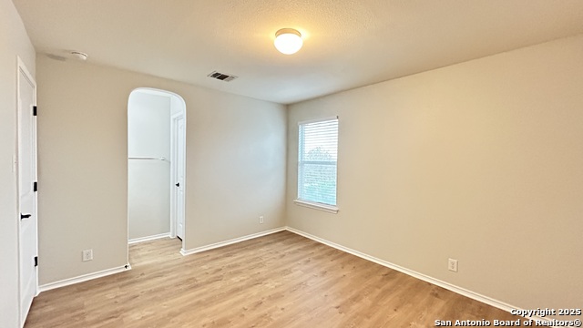 Image 28 of 37 For 11523 Peak N