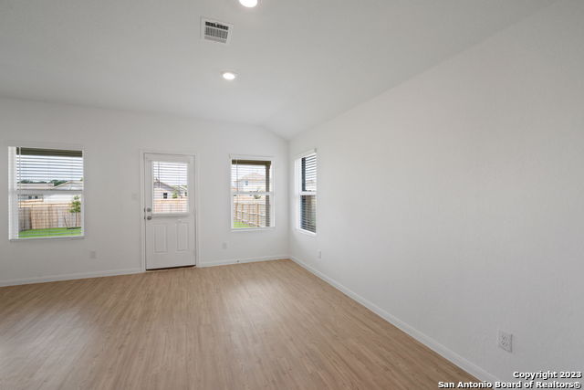 Image 17 of 32 For 6635 Brandy Path