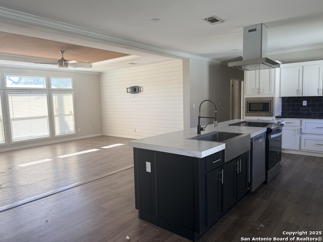 Image 3 of 4 For 13225 Tomlynn