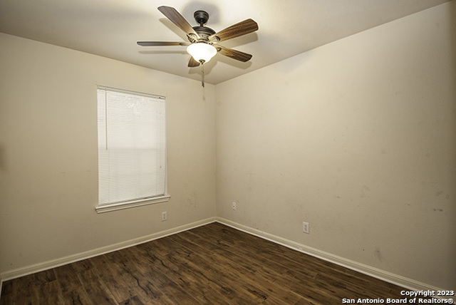 Image 17 of 24 For 8422 Whitebrush