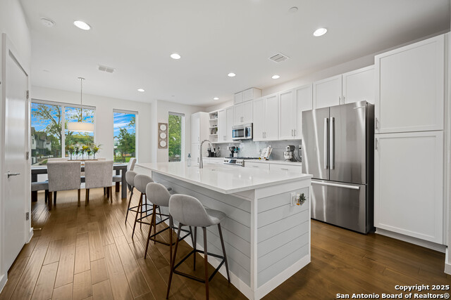 Image 2 of 20 For 102 Tendick Unit # 902