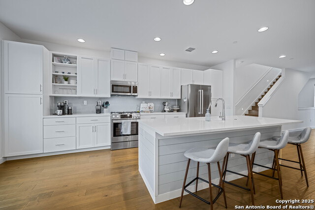 Image 3 of 20 For 102 Tendick Unit # 902