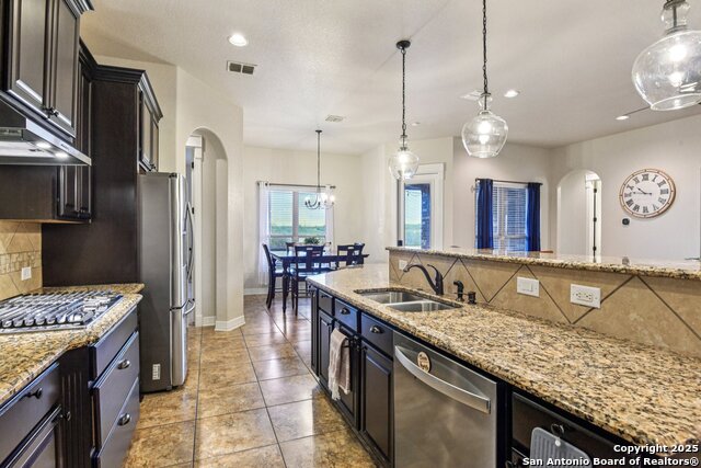 Listing photo id 13 for 4918 Winter Cherry