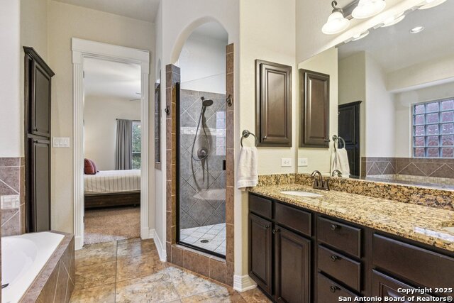 Listing photo id 34 for 4918 Winter Cherry