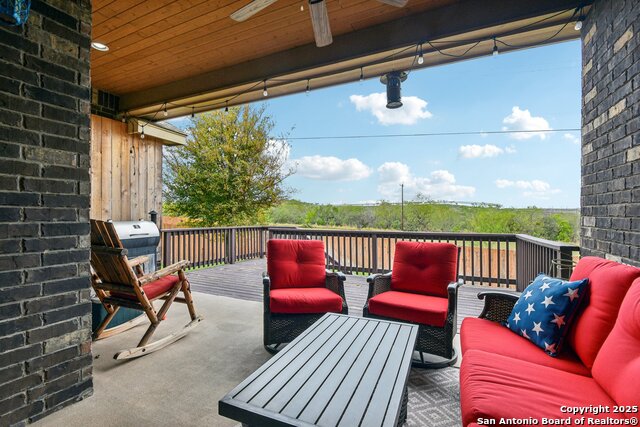 Listing photo id 37 for 4918 Winter Cherry