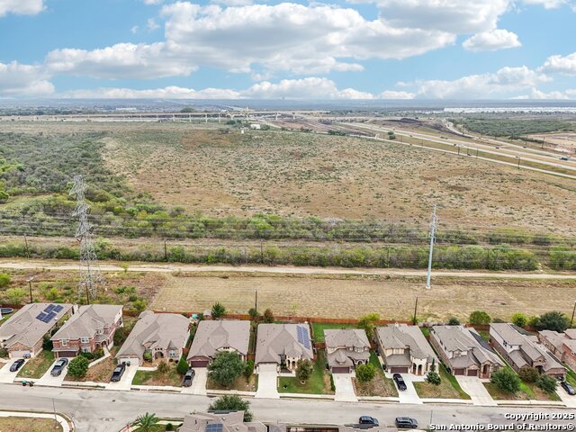 Listing photo id 46 for 4918 Winter Cherry