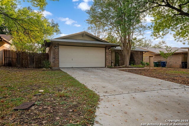 Image 9 of 31 For 6835 Hogans Trail