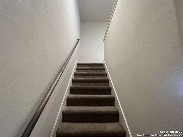 Image 11 of 27 For 6002 Jax Way 103