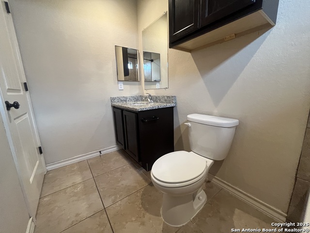 Image 17 of 27 For 6002 Jax Way 103