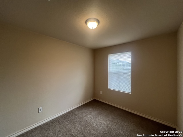 Image 21 of 27 For 6002 Jax Way 103