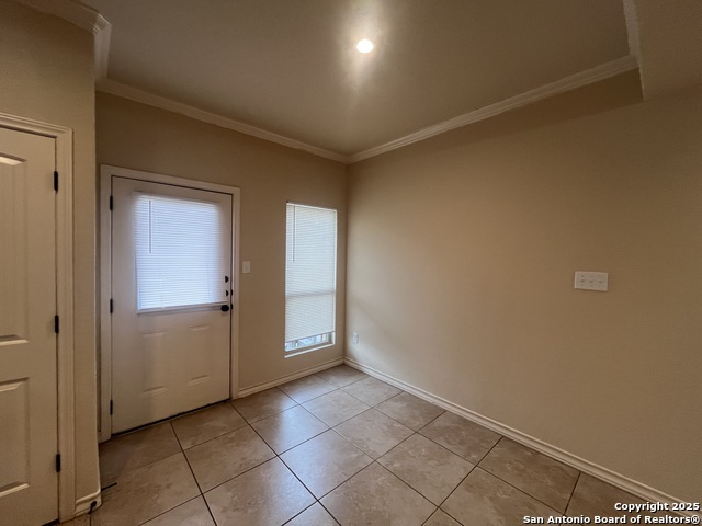 Image 6 of 27 For 6002 Jax Way 103