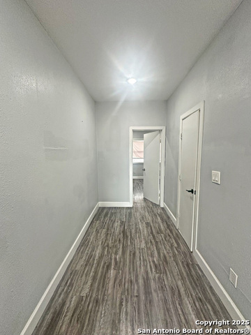 Image 12 of 14 For 7550 Oak Chase 3