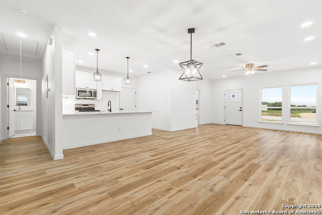 Image 10 of 35 For 140 Camino Verde