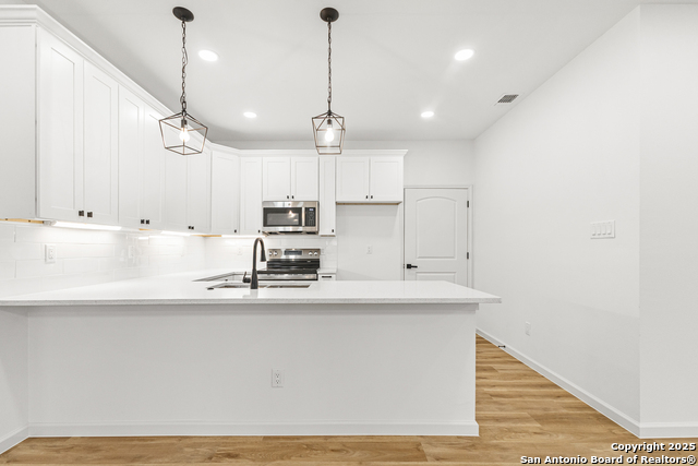 Image 11 of 35 For 140 Camino Verde