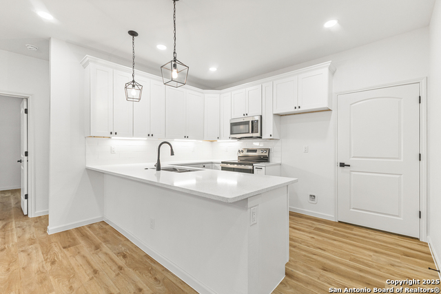 Image 12 of 35 For 140 Camino Verde