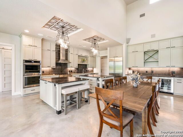 Listing photo id 18 for 497 Cypress Falls