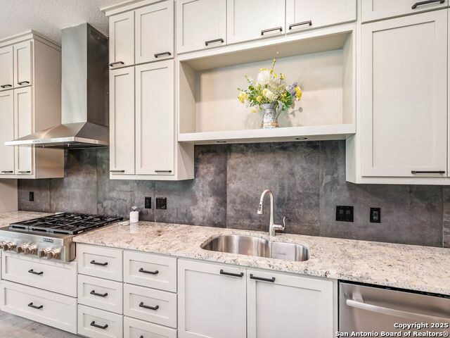 Listing photo id 22 for 497 Cypress Falls