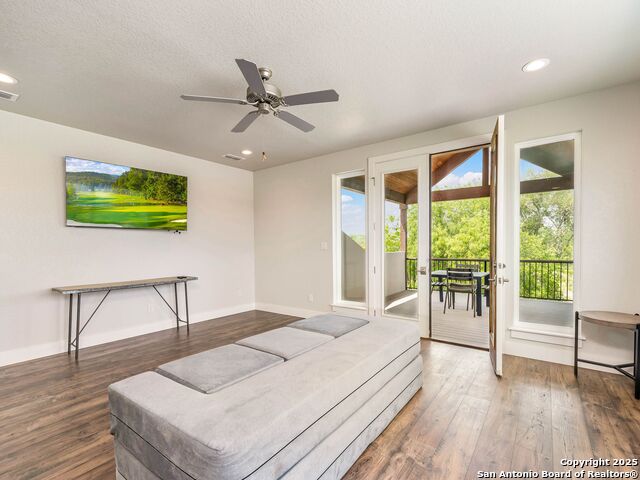 Listing photo id 41 for 497 Cypress Falls