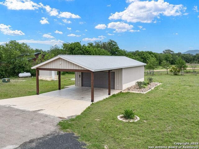 Listing photo id 49 for 497 Cypress Falls