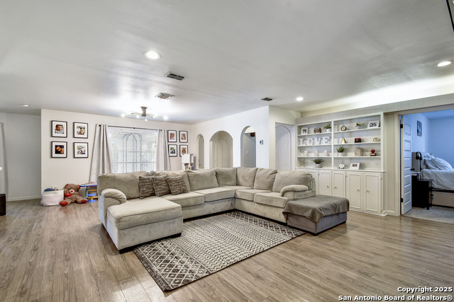 Image 5 of 26 For 9623 Barcelona