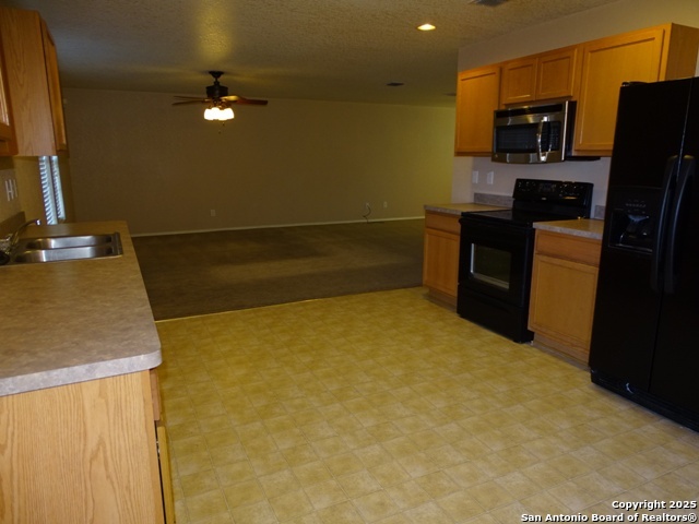 Image 10 of 39 For 153 Hinge Chase 101