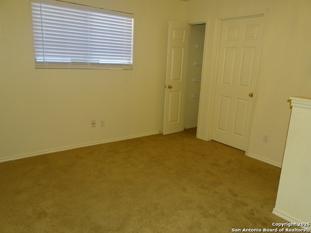 Image 38 of 39 For 153 Hinge Chase 101