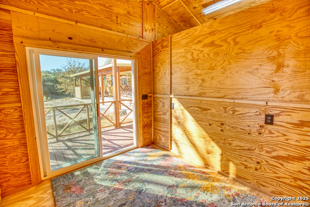 Image 26 of 46 For 255 Thunder Creek