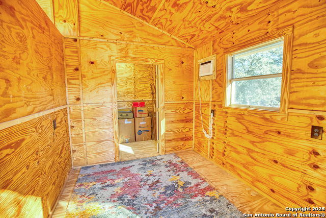 Image 28 of 46 For 255 Thunder Creek