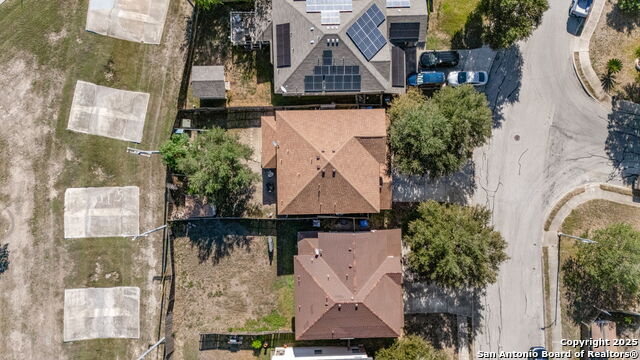 Image 37 of 39 For 8034 Shumard Oak