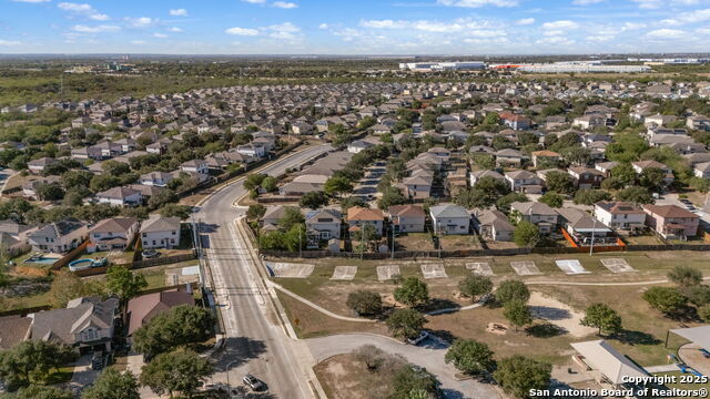 Image 38 of 39 For 8034 Shumard Oak