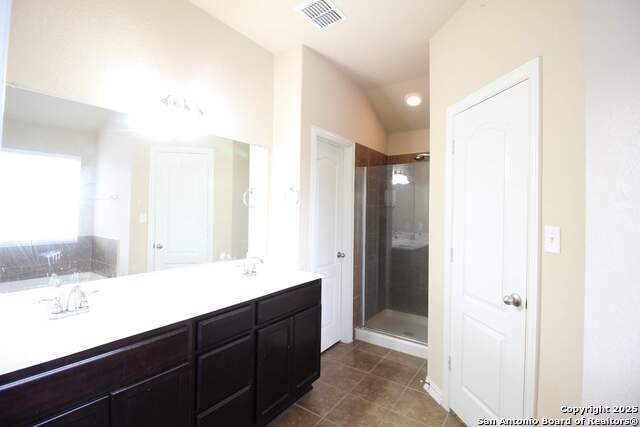 Image 18 of 22 For 12122 Dawes Point