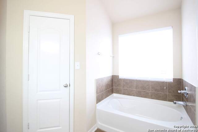 Image 20 of 22 For 12122 Dawes Point