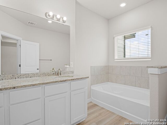 Image 20 of 30 For 21543 Sir Walter