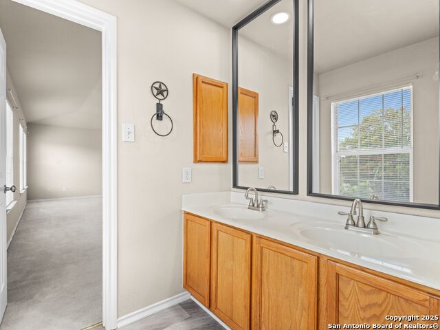 Image 21 of 31 For 511 Shannon Rose