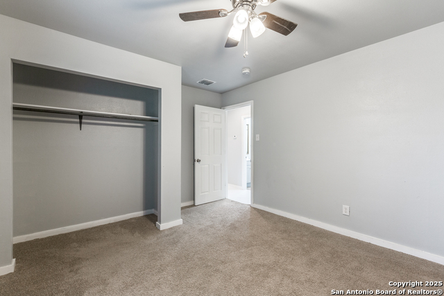 Listing photo id 17 for 808 20th Nw