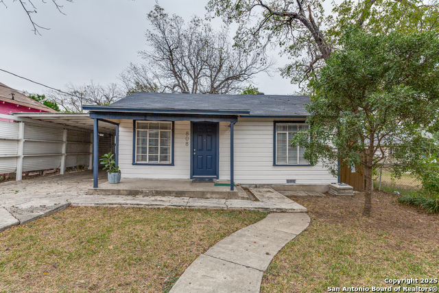 Listing photo id 1 for 808 20th Nw