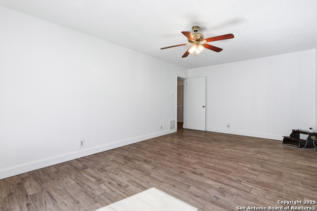 Image 11 of 22 For 1214 Weston