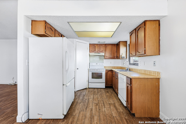 Image 8 of 22 For 1214 Weston