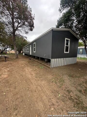 Details for 13 Green Meadows, Knippa, TX 78801