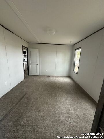 Image 7 of 14 For 13 Green Meadows